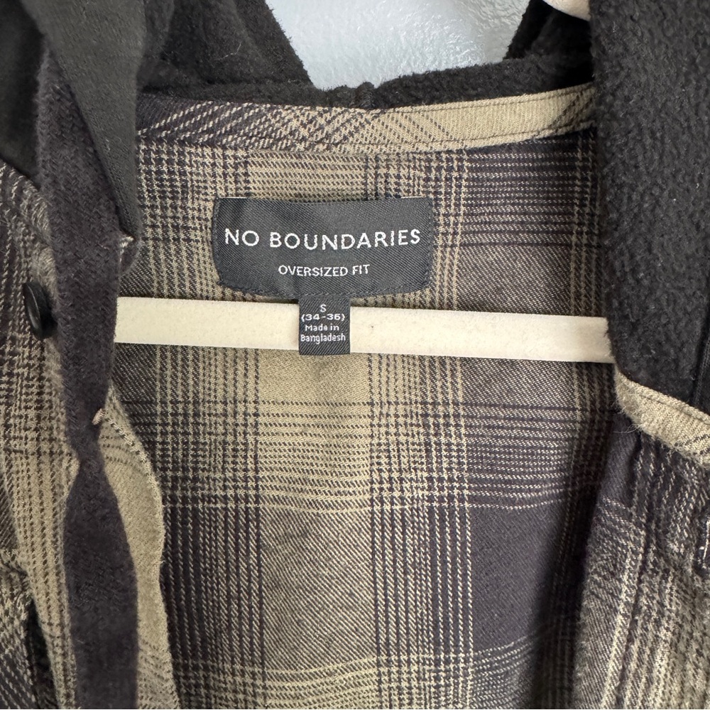 Men’s Hooded Flannel Shacket - Picture 6 of 6